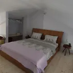 Prázdninový dům Asterias Maisonette & *