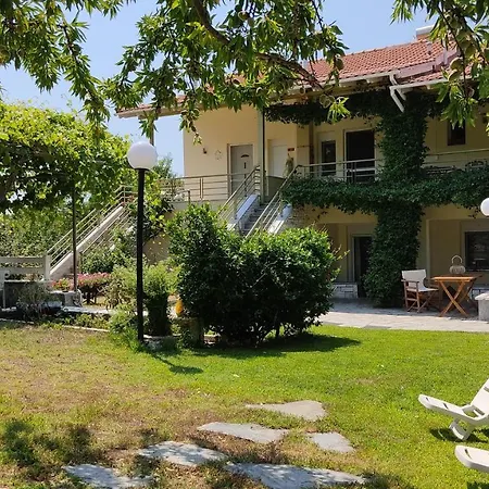 Asterias Maisonette & *