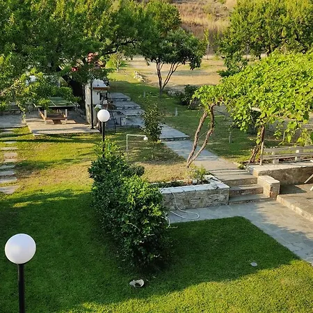 Asterias Maisonette & Karianí