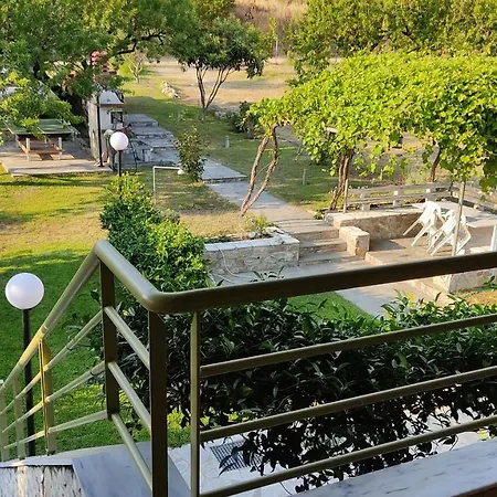 Asterias Maisonette & *