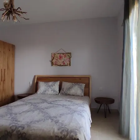 Asterias Maisonette & Kariani