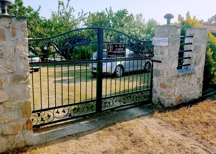 Asterias Maisonette & Karianí